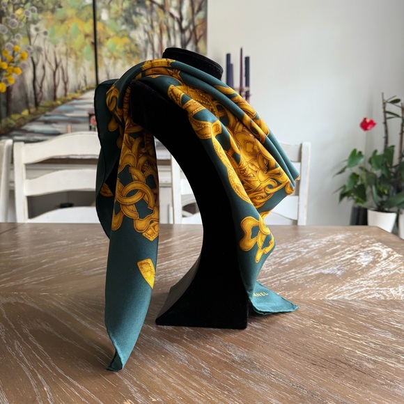 Authentic Chanel Scarf - Picture 5 of 10